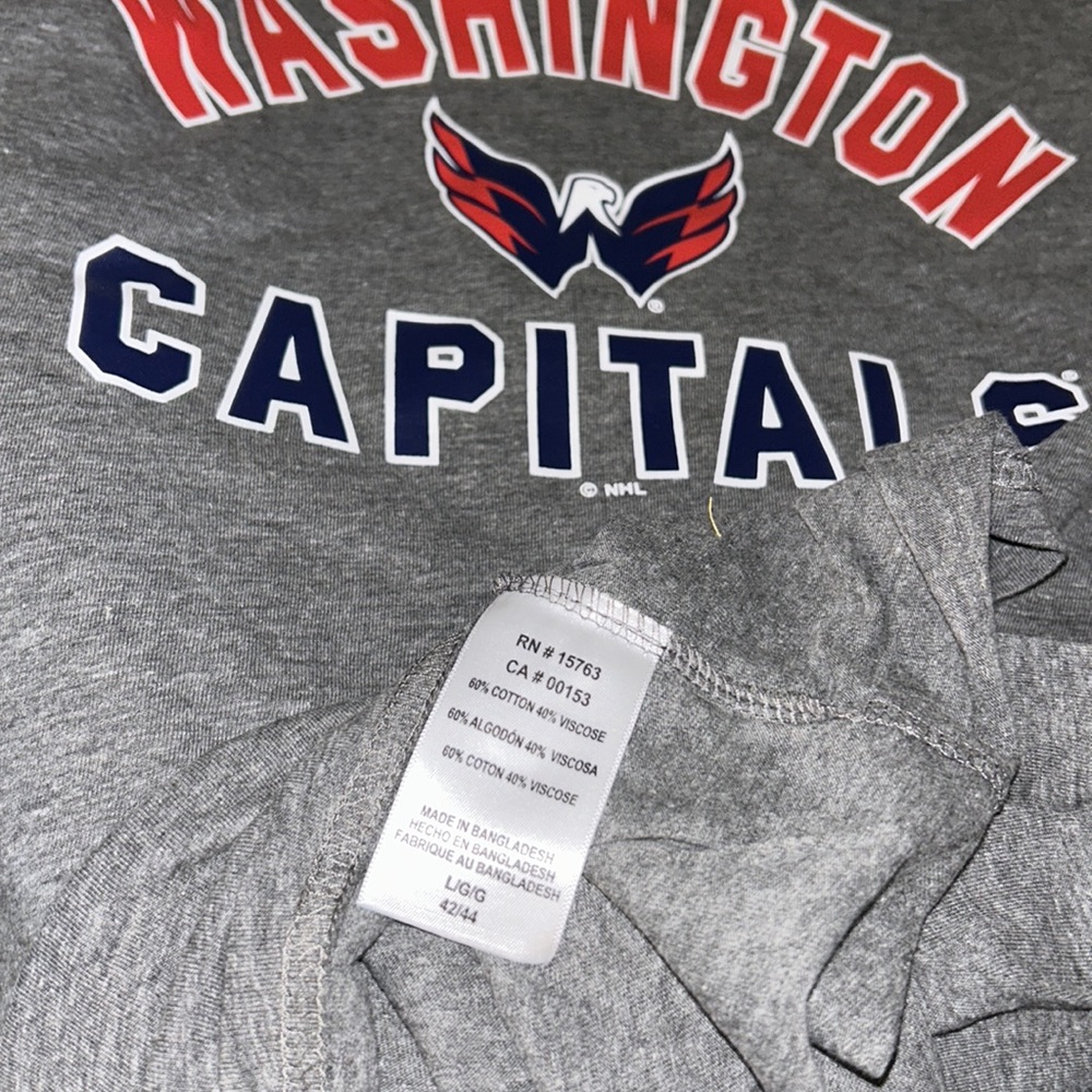 NWT Washington Capitals NHL licensed tshirt - sz Large - Picture 6 of 6